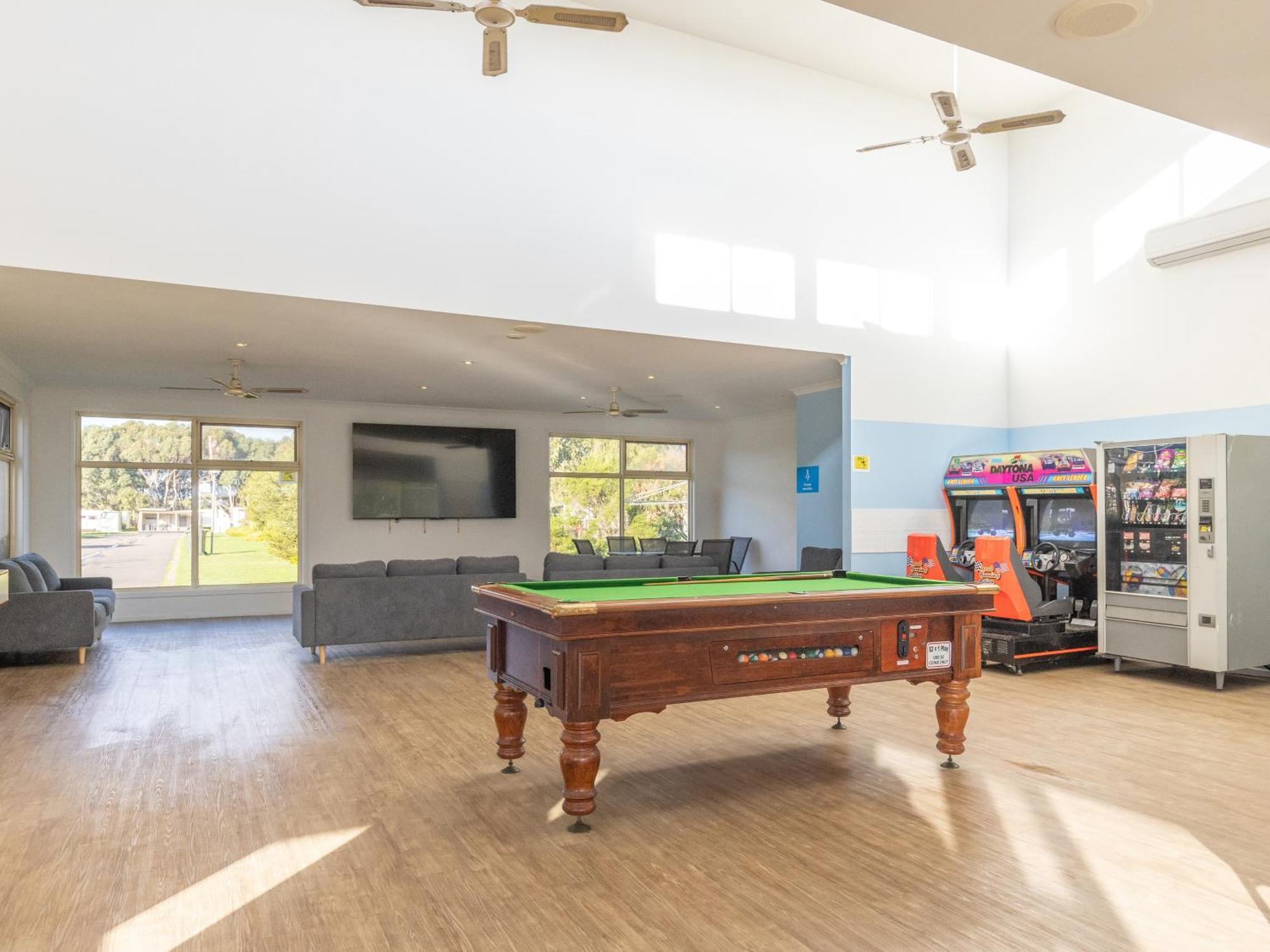 Nrma Warrnambool Riverside Holiday Park المظهر الخارجي الصورة