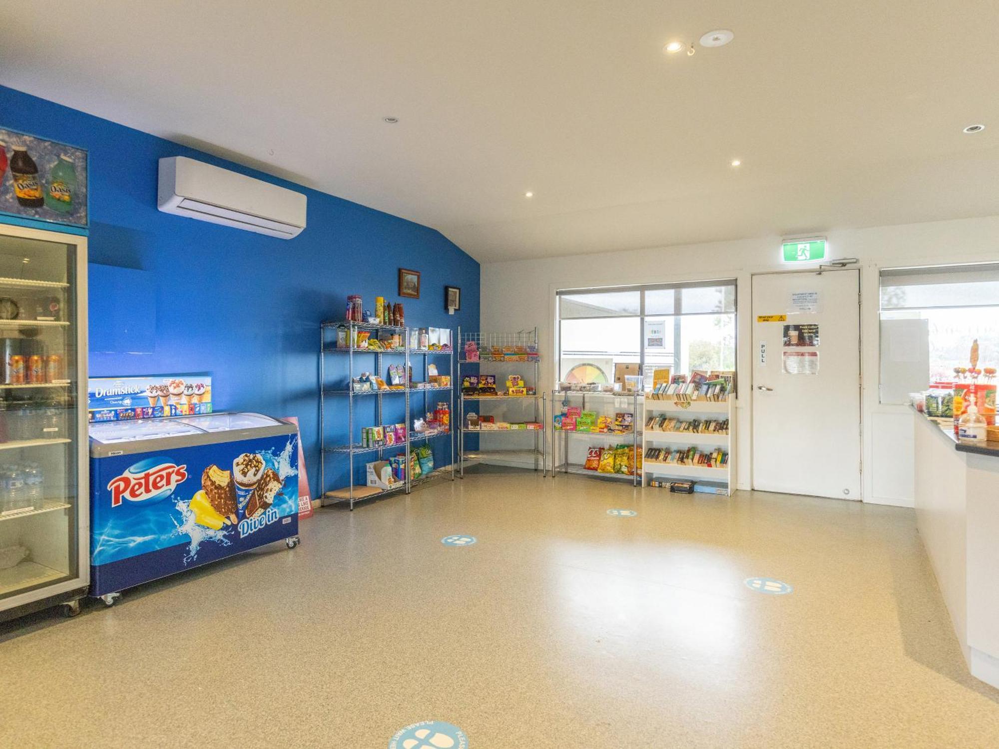 Nrma Warrnambool Riverside Holiday Park المظهر الخارجي الصورة