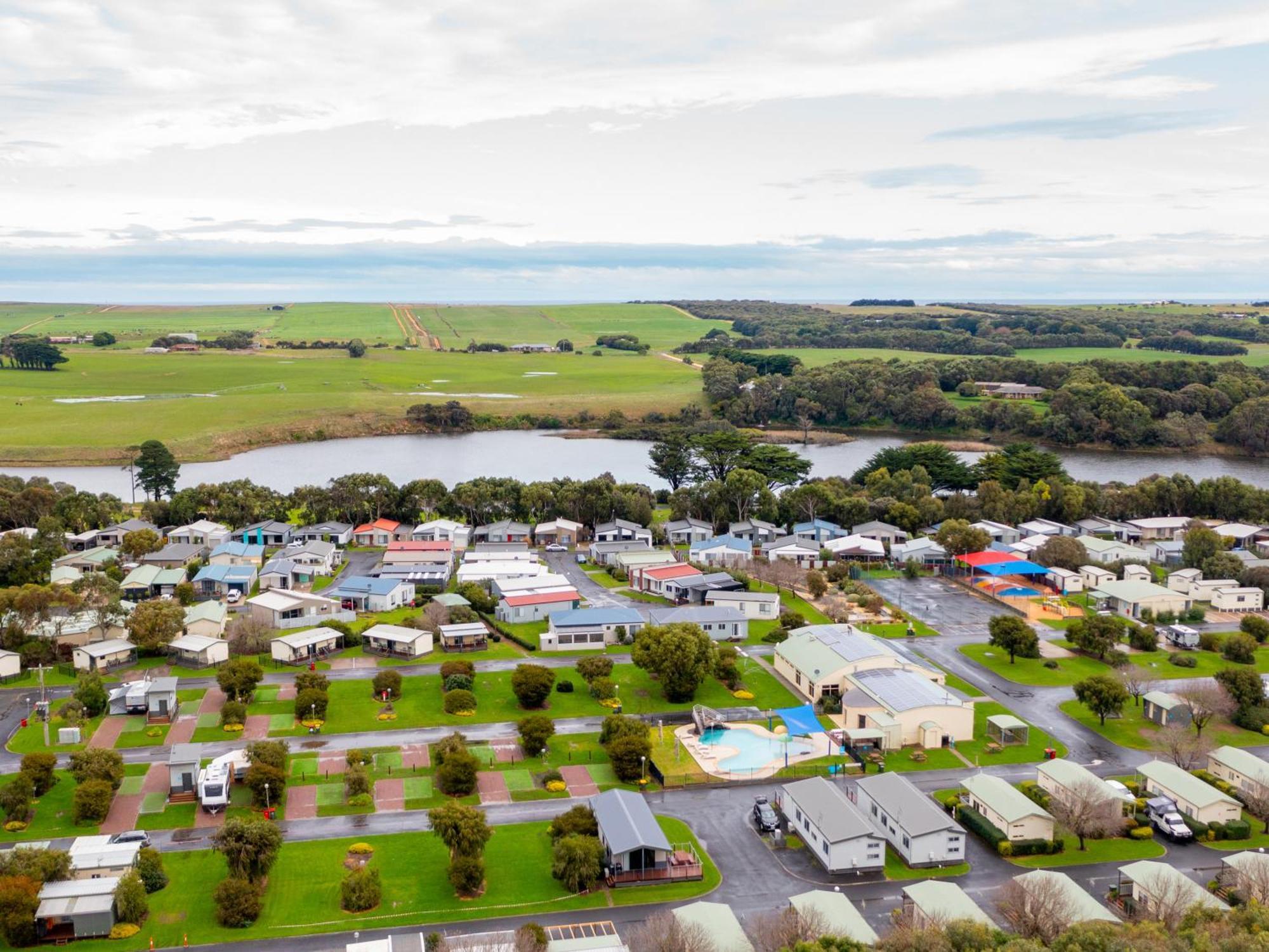 Nrma Warrnambool Riverside Holiday Park المظهر الخارجي الصورة