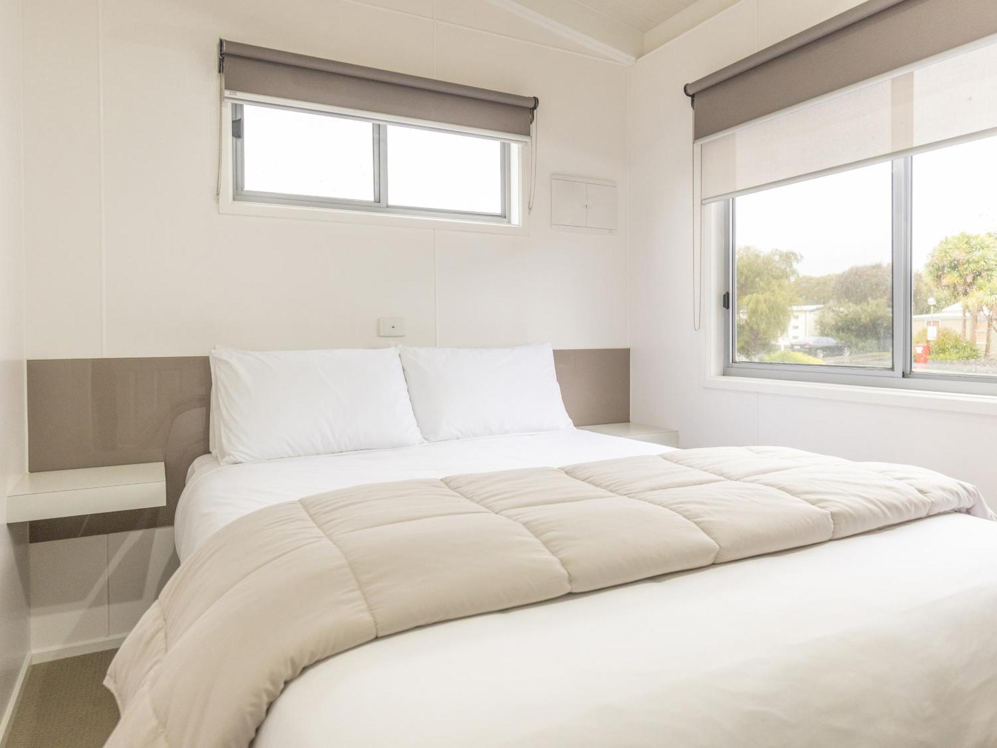 Nrma Warrnambool Riverside Holiday Park الغرفة الصورة